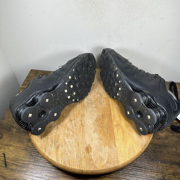 Nike Shox NZ Shoes Mens Size 10.5 Running Leather Sneakers 501524-091